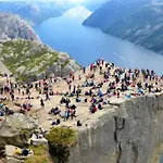 A Place To Stavanger, 7 *