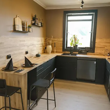 A Place To Stavanger, 7 * סטוונגר